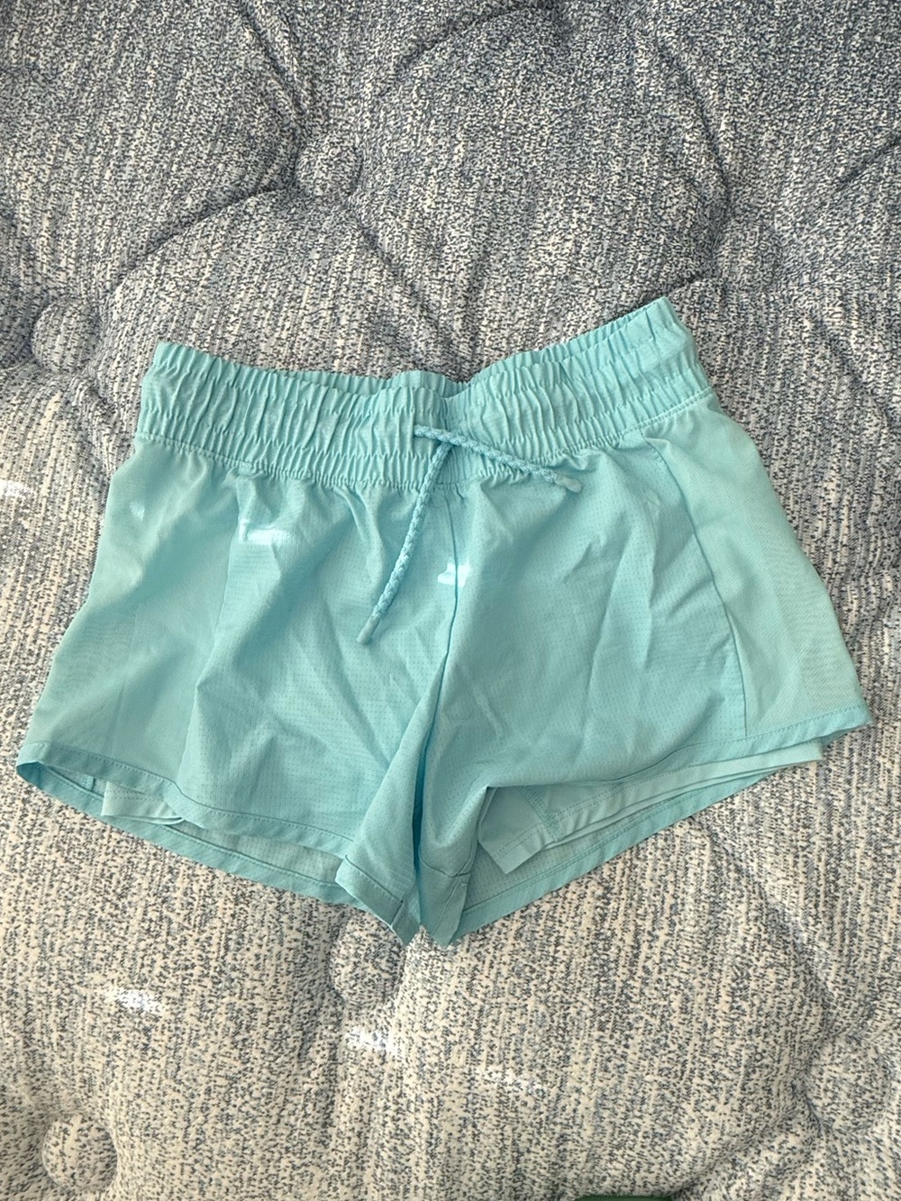 🎾 NWOT Girl’s Youth Large all in motion Light Aqua Athletic Shorts Size 10/ 12🎾